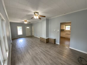 303 W 12th St in Georgetown, IL - Building Photo - Building Photo
