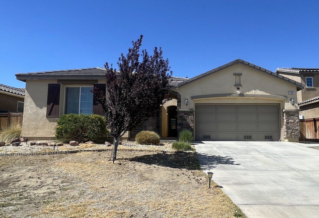 3367 Puma Ave in Rosamond, CA - Building Photo