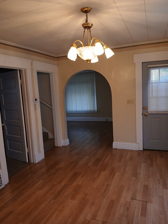 608 N Henry St in Bay City, MI - Building Photo - Building Photo