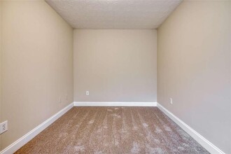453 Tara Commons Cir in Loganville, GA - Building Photo - Building Photo