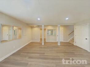 1823 Evergreen Ln in Shakopee, MN - Building Photo - Building Photo