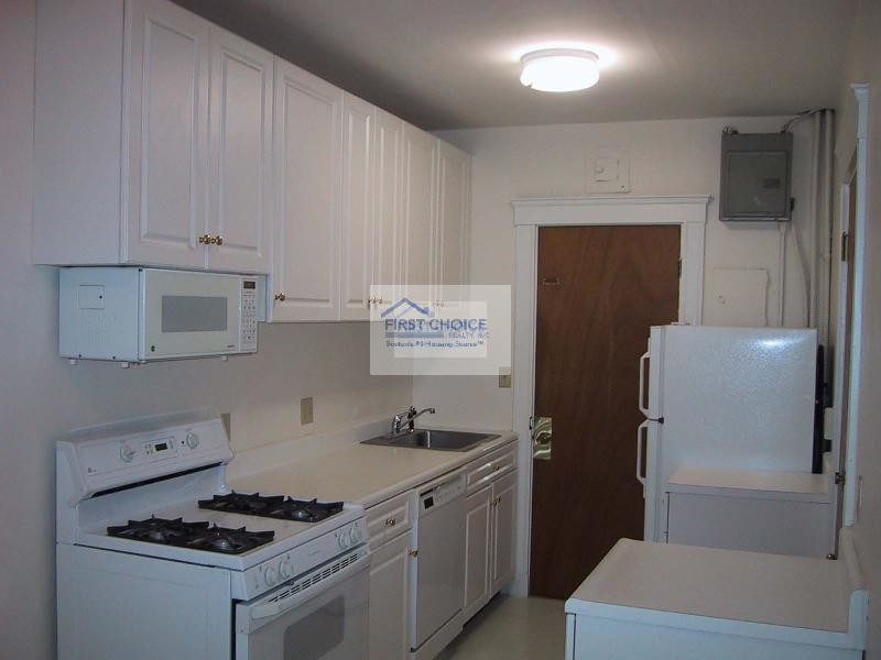 15 Governors Ave-Unit -24 in Medford, MA - Building Photo