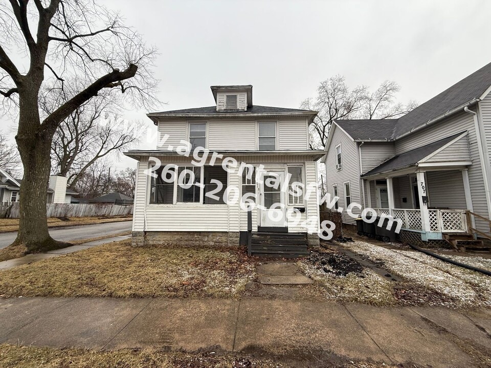 701 Archer Ave in Fort Wayne, IN - Building Photo