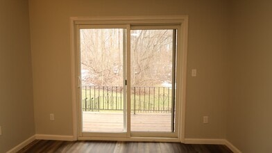 422 Fox Run Ln, Unit 422 in Carmel, NY - Building Photo - Building Photo