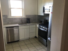 3608 Pary Ave in Brentwood, PA - Building Photo - Building Photo