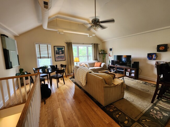1457 N Paulina St, Unit 2 in Chicago, IL - Building Photo - Building Photo