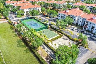 23710 Walden Center Dr in Bonita Springs, FL - Building Photo - Building Photo