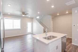 13967 Vispo Wy in Broomfield, CO - Building Photo - Building Photo