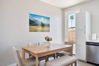 6612 W Paradise Ln in Glendale, AZ - Building Photo - Building Photo