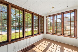7620 Fase St SE in Ada, MI - Foto de edificio - Building Photo