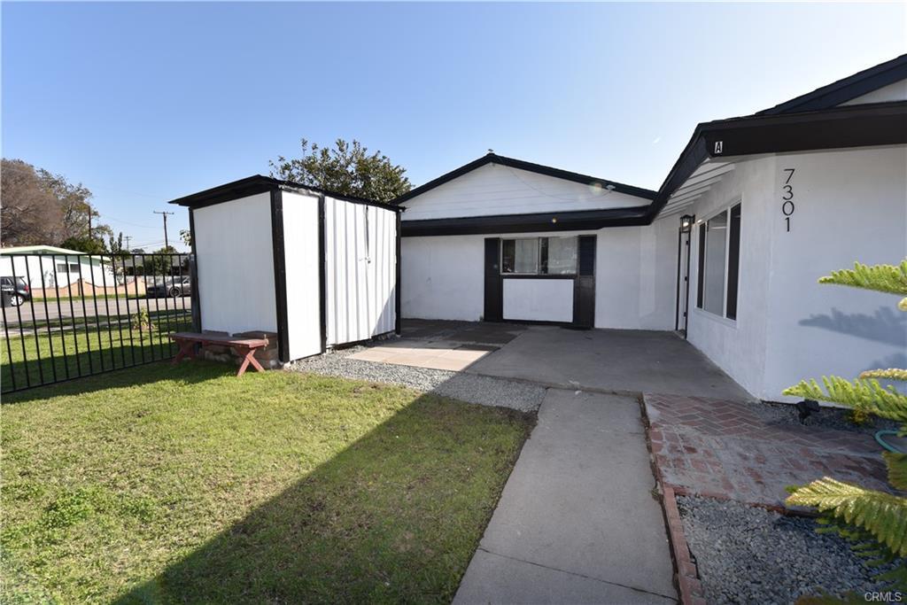 7301 Braeburn St in Anaheim, CA - Building Photo