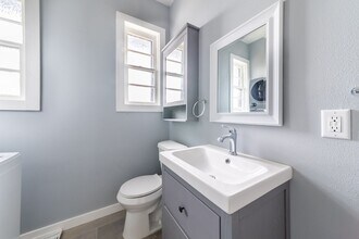301 E 32nd St in Austin, TX - Building Photo - Building Photo