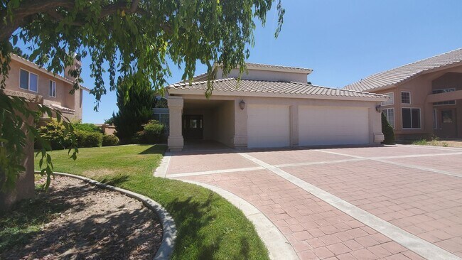 1408 N Nevada Ct in Kennewick, WA - Building Photo - Building Photo
