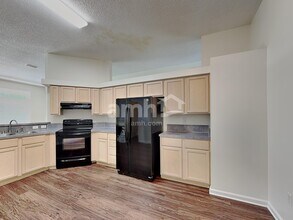 5682 Shady Pine St S in Jacksonville, FL - Building Photo - Building Photo