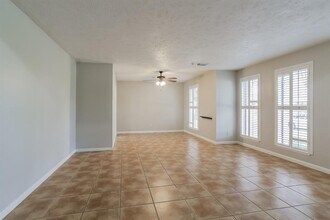 21419 Park Willow Dr in Katy, TX - Building Photo - Building Photo