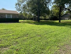 320 Jean Dr in Springtown, TX - Building Photo - Building Photo