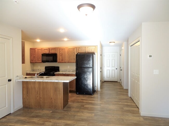 228 Lakeside Xing in Mount Joy, PA - Foto de edificio - Building Photo