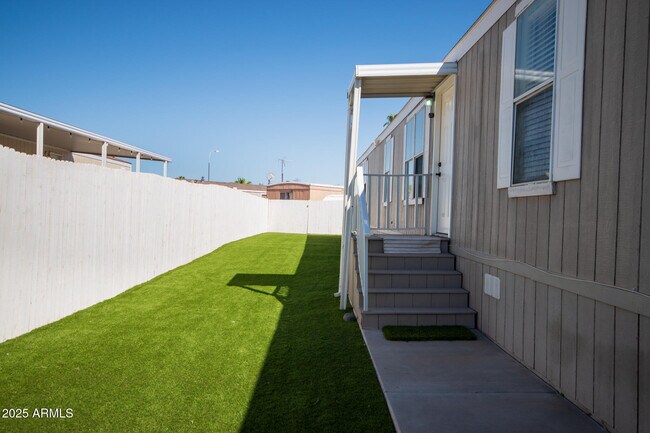 1650 S Arizona Ave in Chandler, AZ - Building Photo - Building Photo