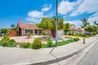 4347 Avenida Soledad in Oceanside, CA - Building Photo - Building Photo