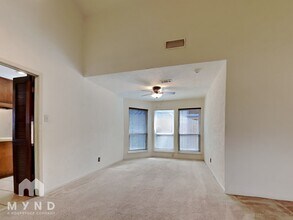 7310 Treewater Dr in Houston, TX - Building Photo - Building Photo