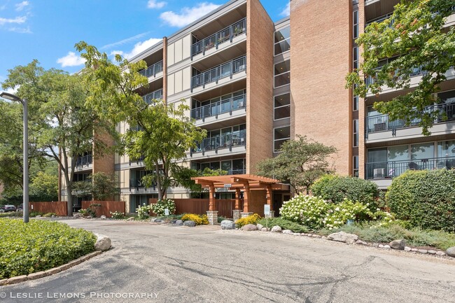 property at 5950 Oakwood Dr