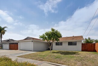 3907 Genine Dr in Oceanside, CA - Building Photo - Building Photo