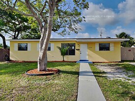 11750 SW 171st Terrace in Miami, FL - Building Photo