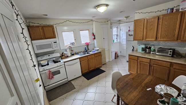 44 Kirkwood Rd, Unit 2