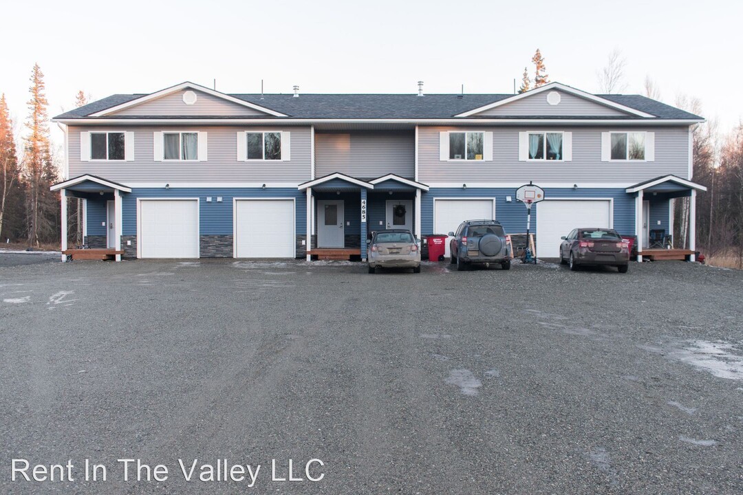 4685 N Baron St in Wasilla, AK - Building Photo