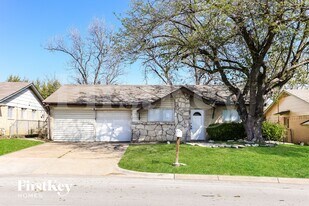 2907 E Mitchell St in Arlington, TX - Building Photo