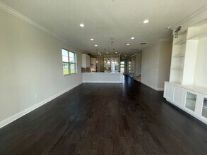 6685 Knollwood St in St. Cloud, FL - Building Photo - Building Photo