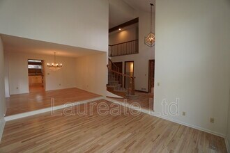 1702 W Dry Creek Rd in Littleton, CO - Building Photo - Building Photo