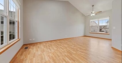 1213 Darnell Dr in Mundelein, IL - Building Photo - Building Photo