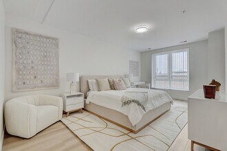 9201 N Milwaukee Ave in Niles, IL - Building Photo - Building Photo