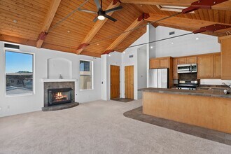 631 3rd St in Encinitas, CA - Building Photo - Building Photo