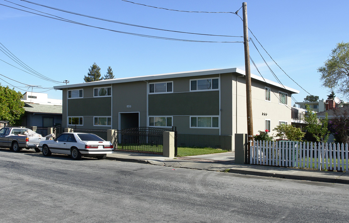 1433 Oxford St in Redwood City, CA - Building Photo