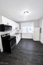 4415 Pearse Ave in Newburgh Heights, OH - Building Photo - Building Photo