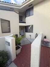 1661 NW 81st Way in Plantation, FL - Building Photo - Building Photo