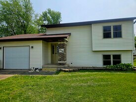 3034 Avenue E in Fort Madison, IA - Building Photo
