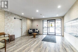 200 Jamieson Pkwy in Cambridge, ON - Building Photo - Building Photo