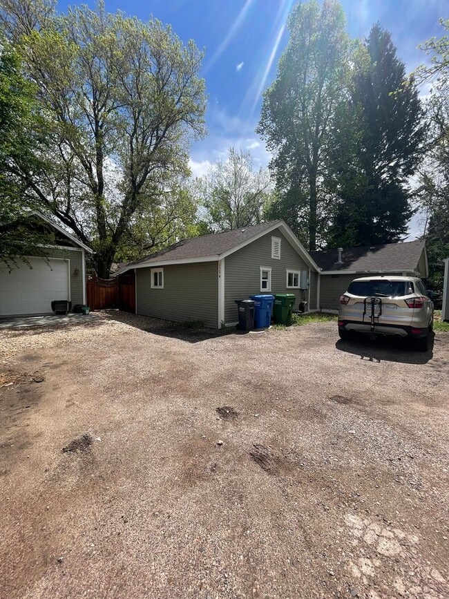 129 N Sherwood St in Fort Collins, CO - Building Photo - Building Photo