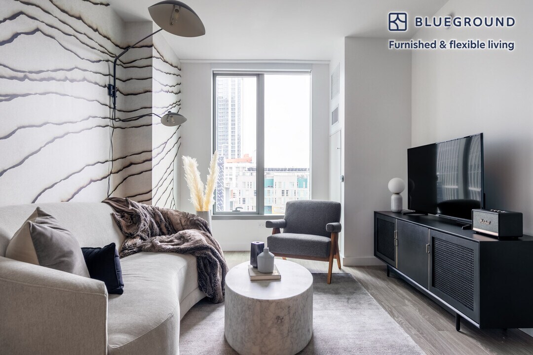 39 Tehama St-Unit -FL10-ID238 in San Francisco, CA - Building Photo
