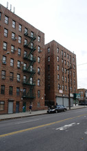 665 Burke Ave in Bronx, NY - Building Photo - Building Photo