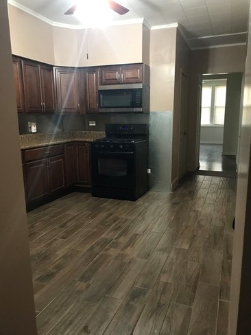 4119 S Sacramento Ave, Unit 1