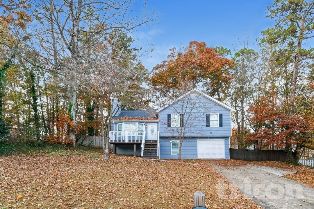 367 Arbour Way in Suwanee, GA - Foto de edificio