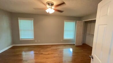 11917 Bragg Ave in Louisville, KY - Building Photo - Building Photo
