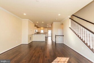 7035 Southmoor St, Unit 111 in Elkridge, MD - Building Photo - Building Photo