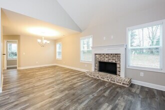 148 W Wright St in Winder, GA - Foto de edificio - Building Photo