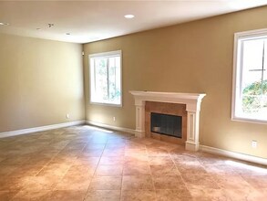 16 Via Soria in San Clemente, CA - Building Photo - Building Photo