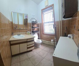 122 India St in Brooklyn, NY - Building Photo - Building Photo